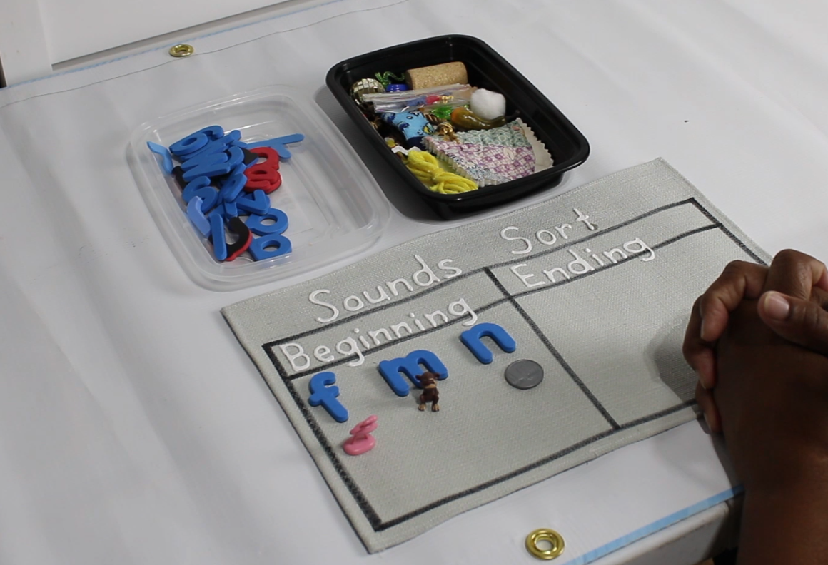 BEGINNING/ENDING SOUNDS KIT